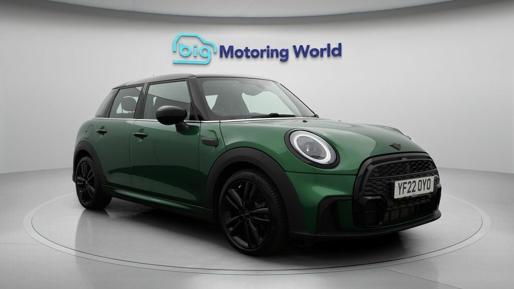 Mini Hatch Cooper Sport Green
