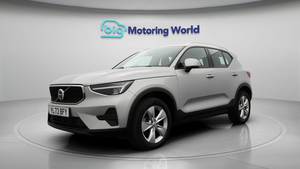 Volvo XC40 Core Silver #3