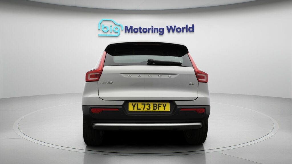 Volvo XC40 Core Silver #6