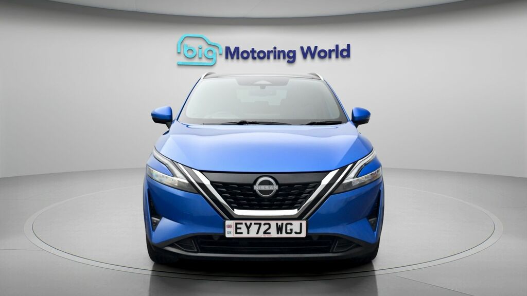 Nissan Qashqai Tekna Blue #2