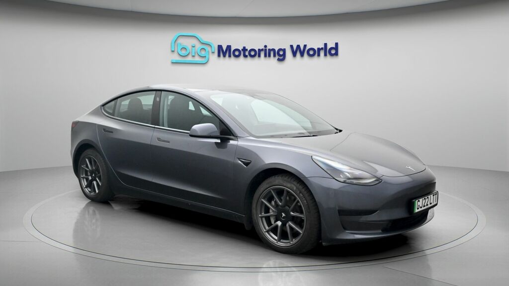 Tesla Model 3 Standard Range Plus Grey