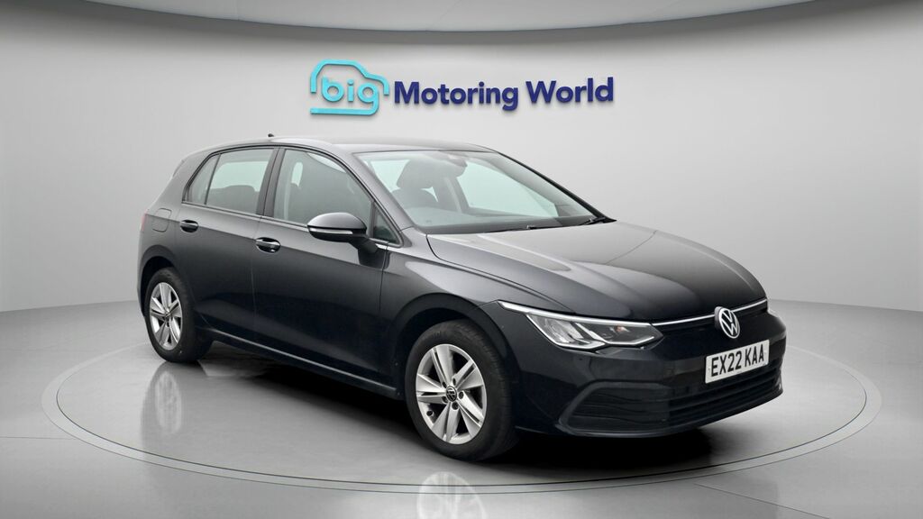 Volkswagen Golf Life Black