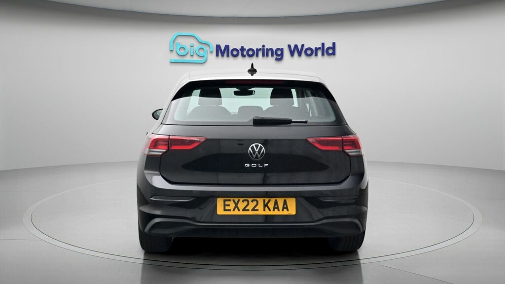 Volkswagen Golf Life Black #6