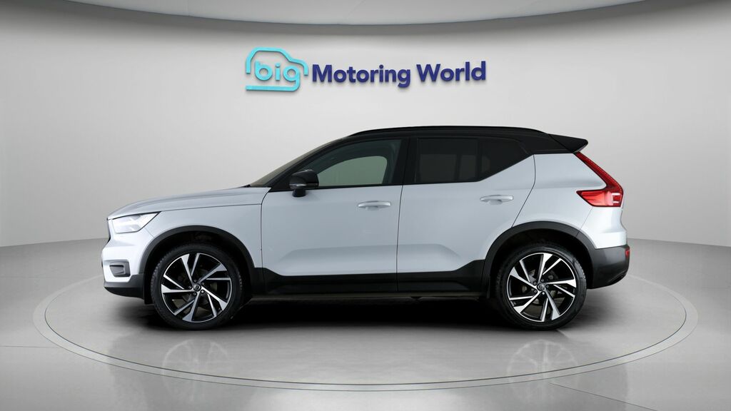 Volvo XC40 R-design Pro DA70GZN Silver #4