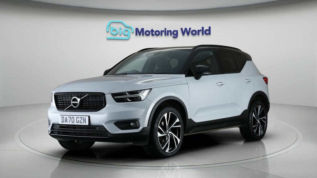 Volvo XC40 R-design Pro DA70GZN Silver #3