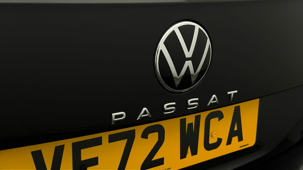Volkswagen Passat Estate R-line 1.5 Tsi 150Ps 7-Speed Dsg White #19