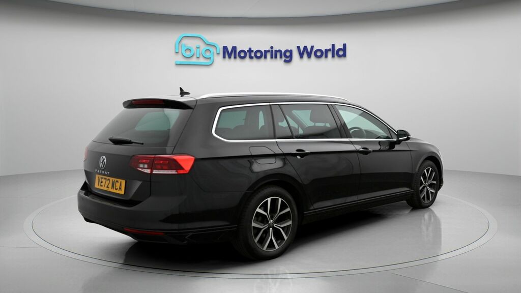 Volkswagen Passat Estate R-line 1.5 Tsi 150Ps 7-Speed Dsg White #7