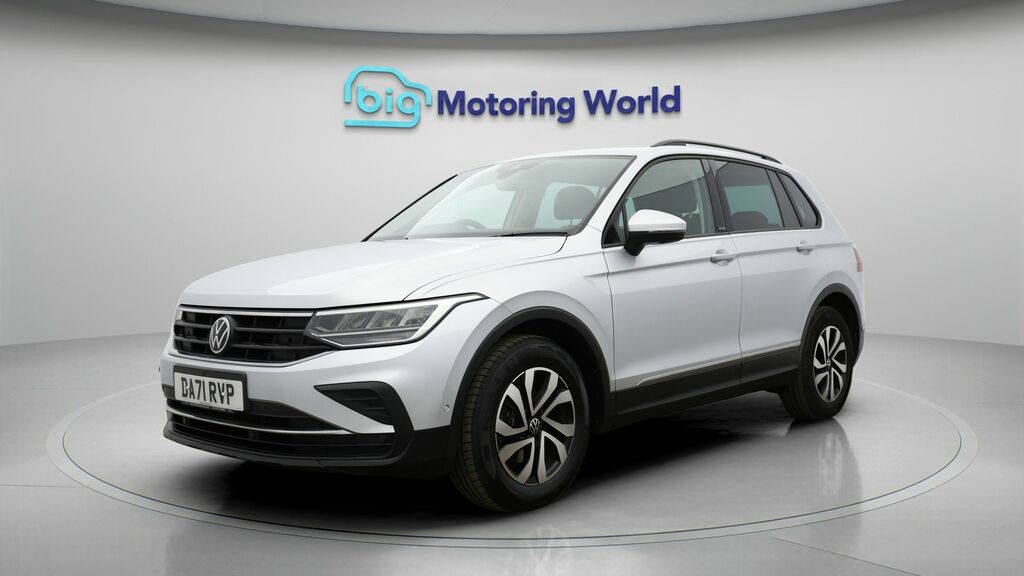 Volkswagen Tiguan Active DA71RVP Silver #3