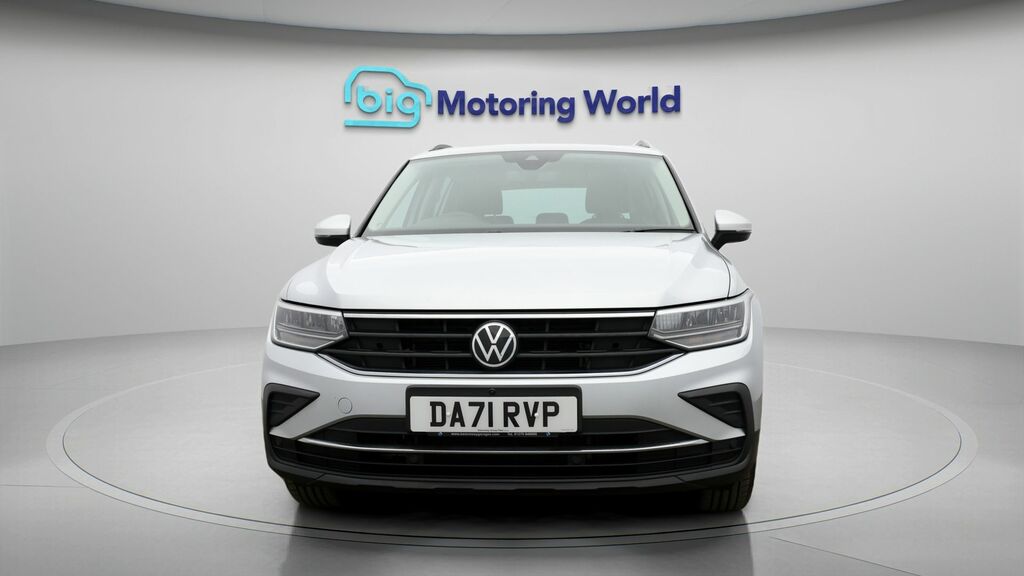 Volkswagen Tiguan Active DA71RVP Silver #2