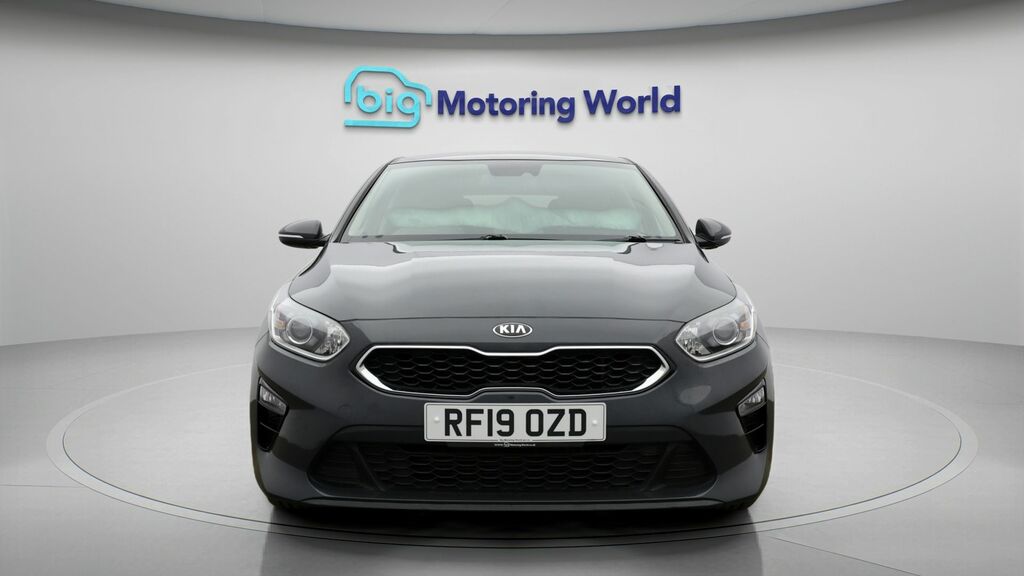 Kia Ceed 3 Grey #2