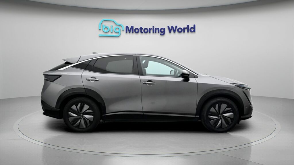 Nissan Ariya 178Kw Evolve 87Kwh 22Kwch Red #8