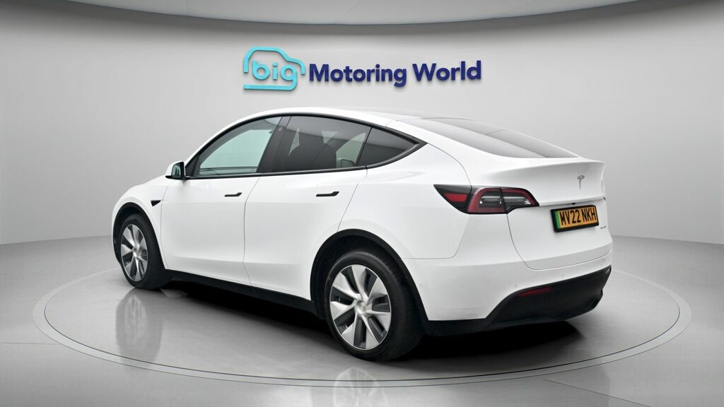 Tesla Model Y Long Range MV22NKH White #5