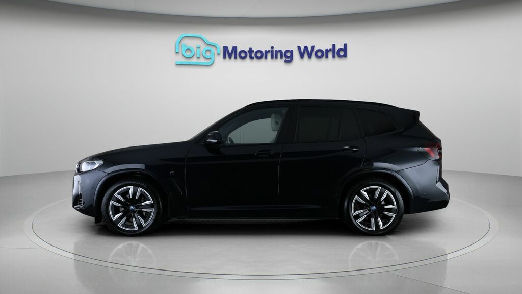 BMW iX3 M Sport Black #4