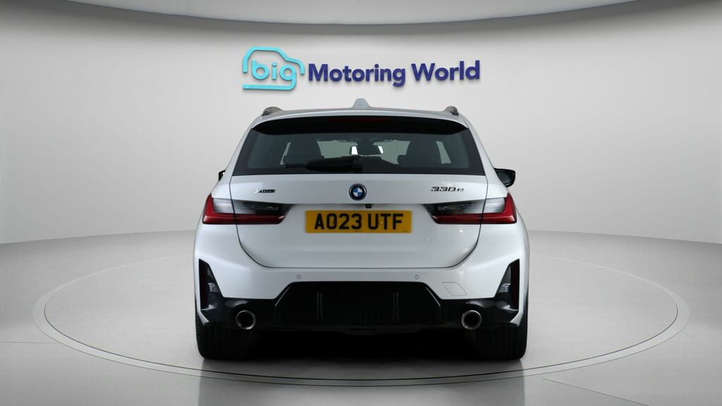 BMW 3 Series M Sport White #6