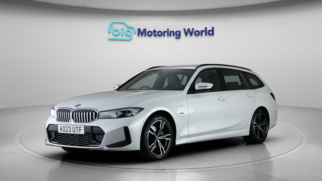 BMW 3 Series M Sport White #3