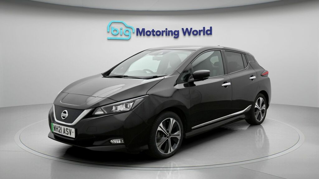 Nissan Leaf Tekna Black #3