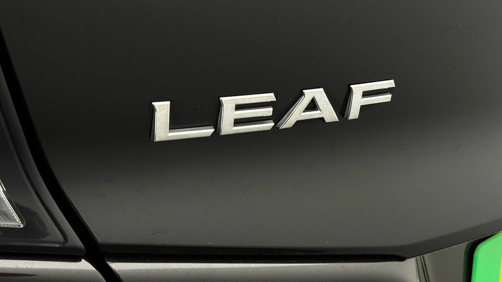 Nissan Leaf Nissan Leaf 110Kw Acenta 40Kwh 6.6Kw Cha Red #20