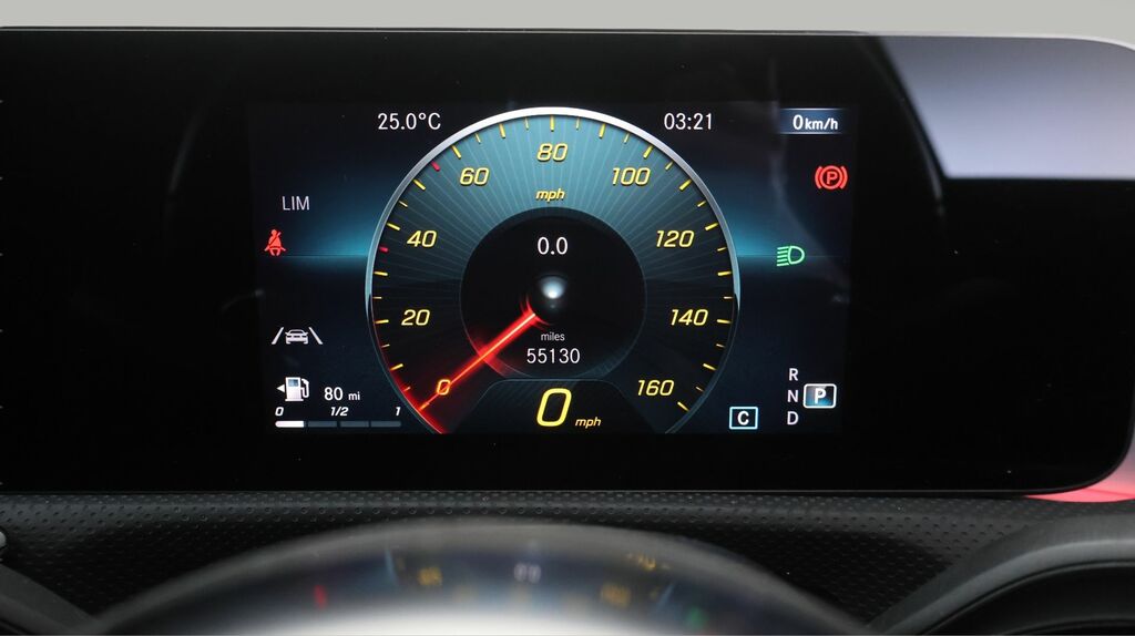 Mercedes-Benz A Class 1.3 A180 Sport Edition Executive 7G-dct Euro 6 White #10