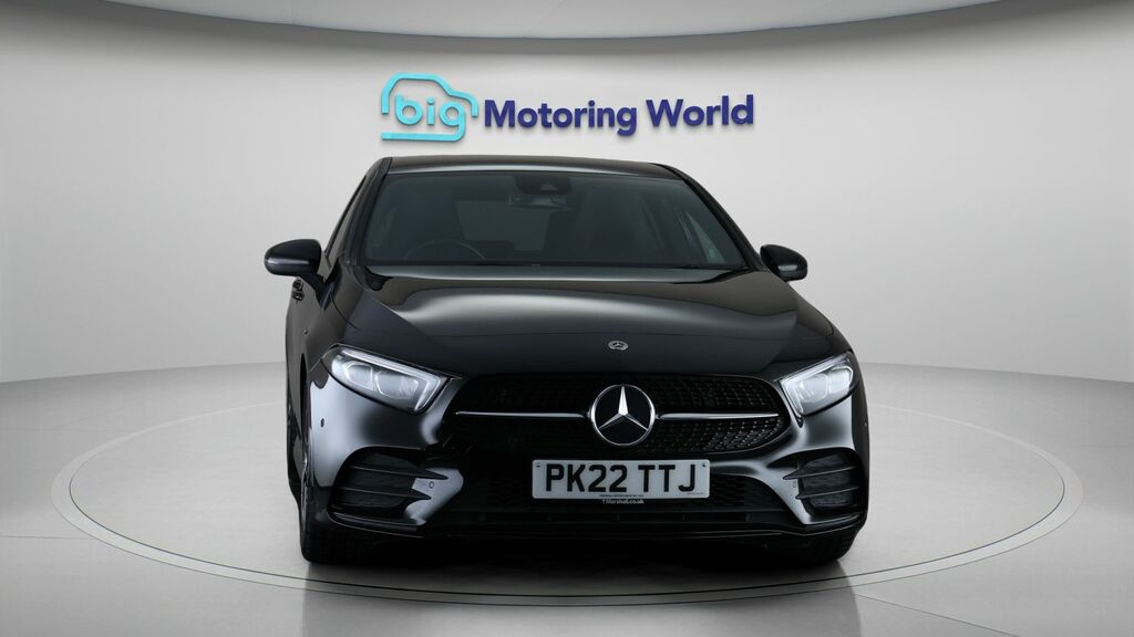 Mercedes-Benz A Class Amg Line Edition Black #2