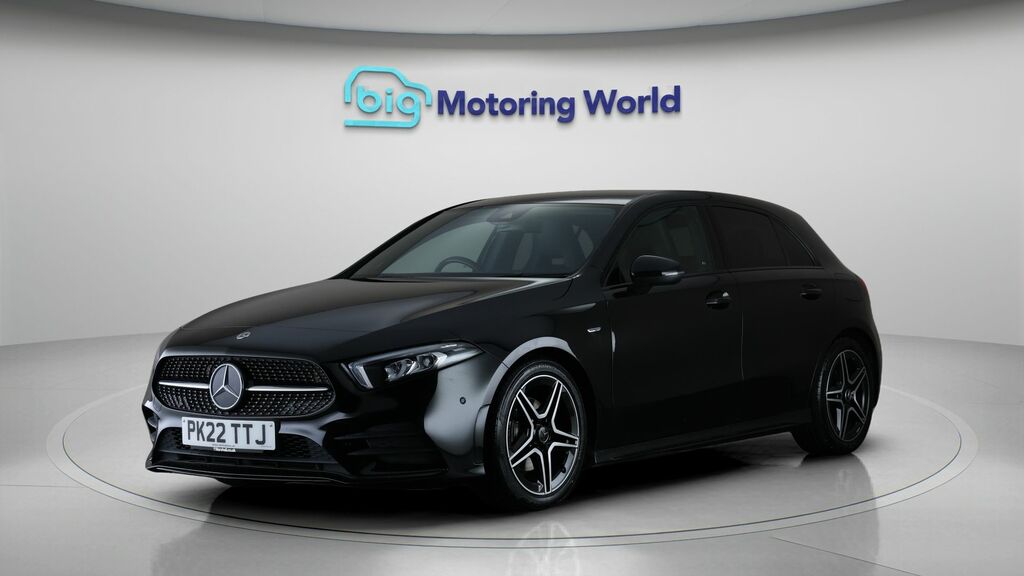 Mercedes-Benz A Class Amg Line Edition Black #3