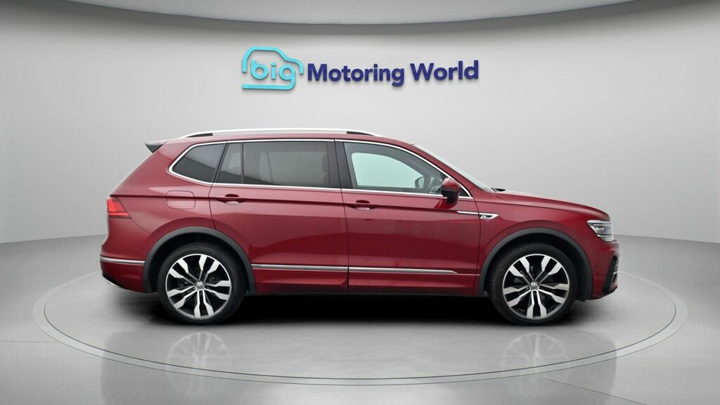 Volkswagen Tiguan Allspace 2.0 Tdi Match Dsg Black #8