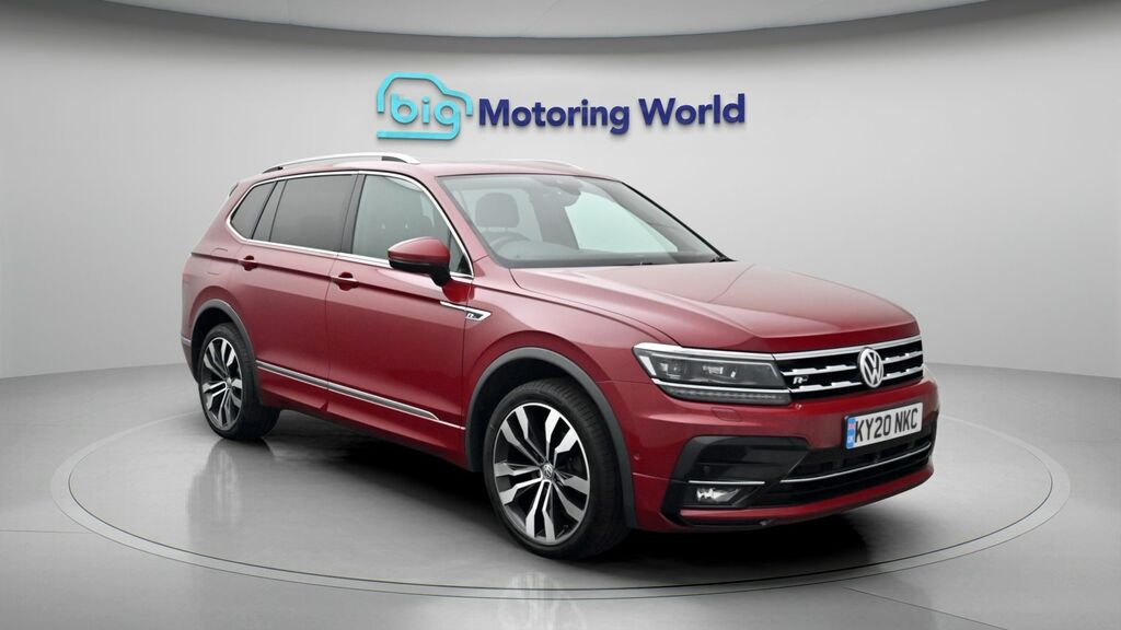 Volkswagen Tiguan Allspace R-line Tech Red