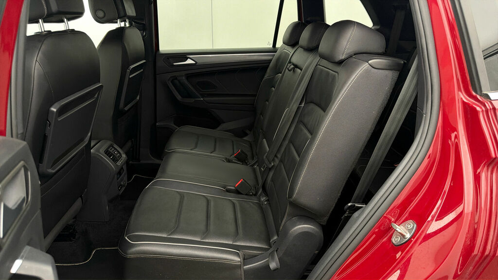 Volkswagen Tiguan Allspace 2.0 Tdi Match Dsg Black #15