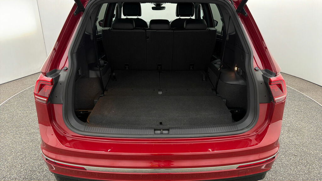 Volkswagen Tiguan Allspace 2.0 Tdi Match Dsg Black #16