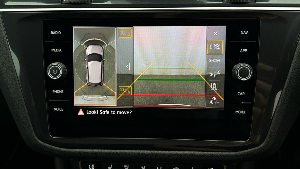 Volkswagen Tiguan Allspace 2.0 Tdi Match Dsg Black #25