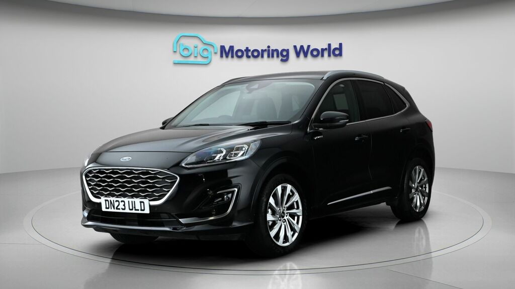 Ford Kuga Vignale Black #3