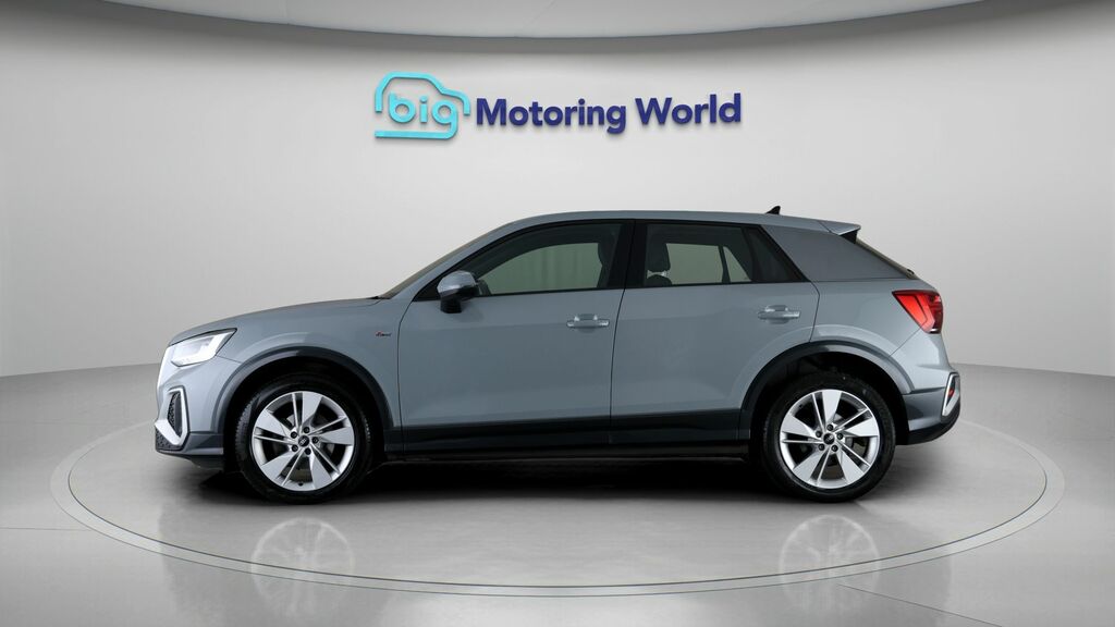Audi Q2 S Line Grey #4