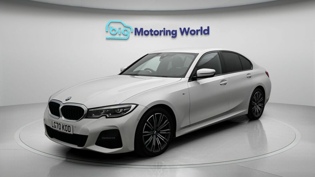 BMW 3 Series M Sport LG70KOD White #3