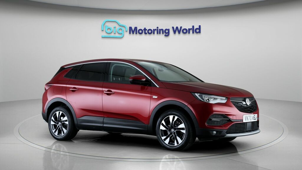 Vauxhall Grandland X Se Premium Red