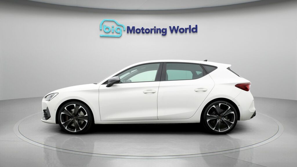 Cupra Leon Vz2 White #4