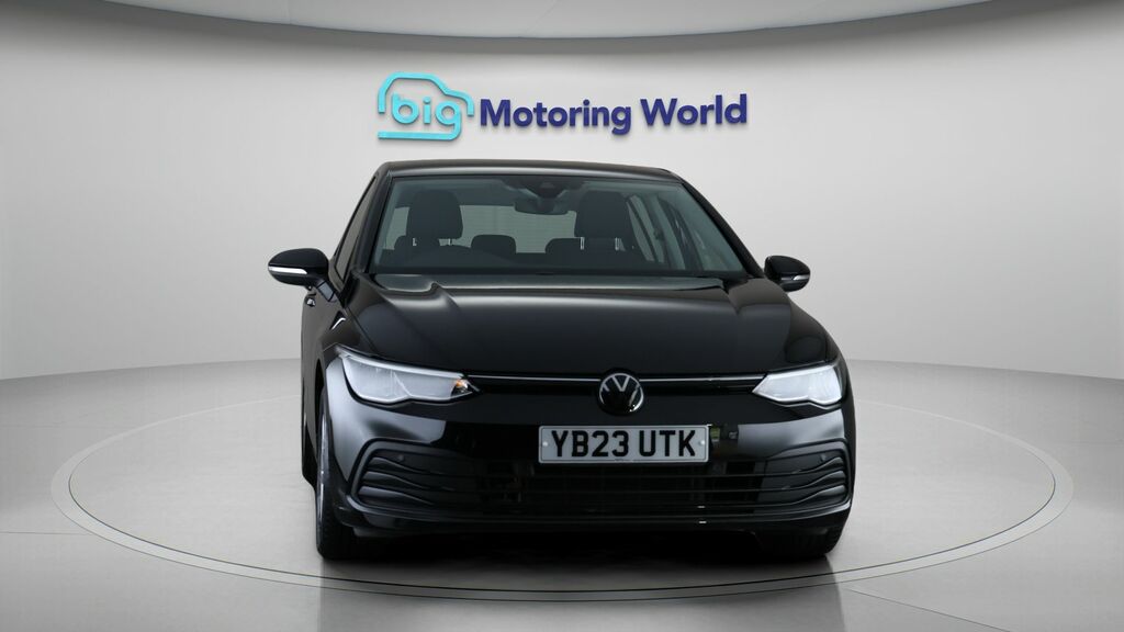 Volkswagen Golf Life Black #2