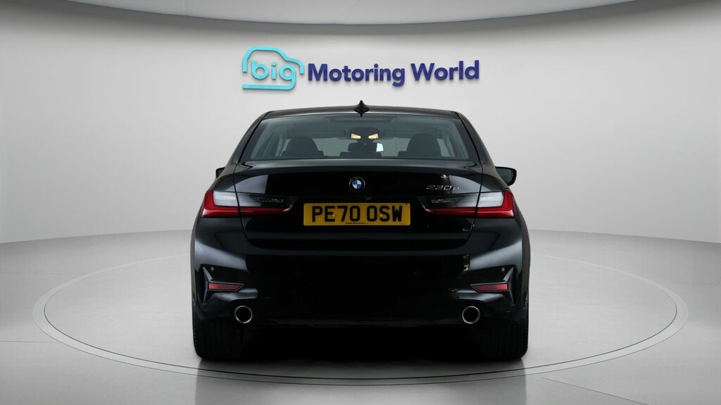 BMW 3 Series Se Pro Black #6
