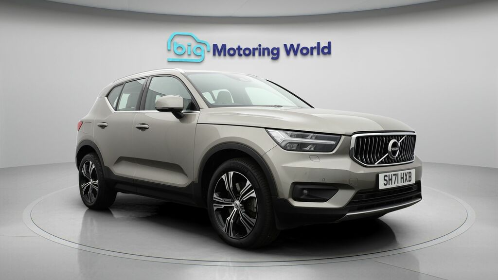 Volvo XC40 Ultimate Bright SH71HXB Grey