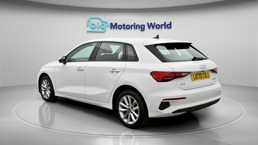 Audi A3 Technik White #5