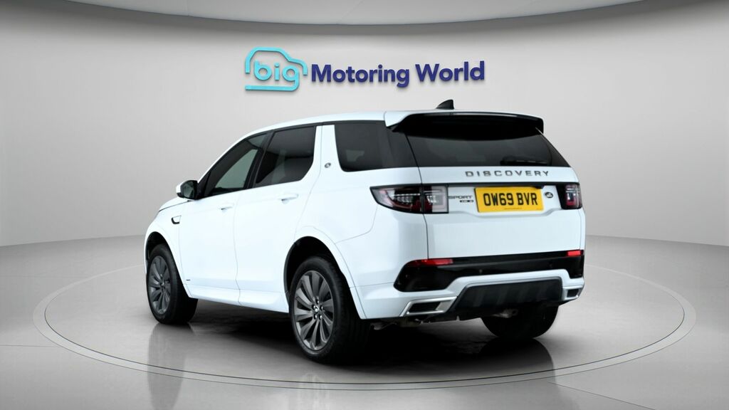 Land Rover Discovery Sport R-dynamic Se White #4