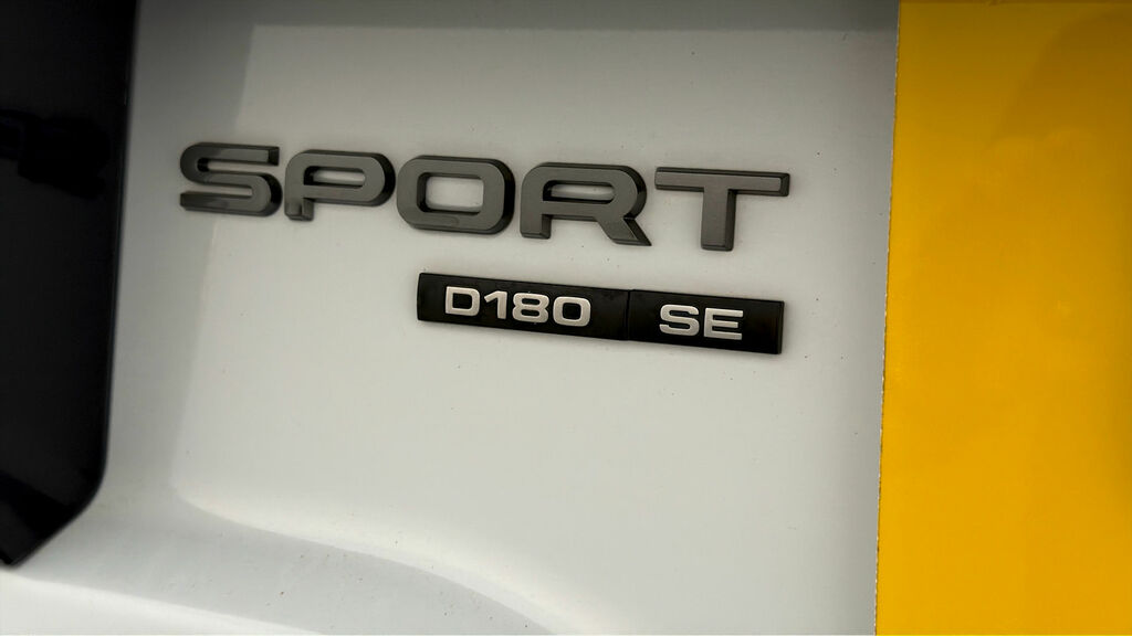 Land Rover Discovery Sport 2.0 D150 S White #18