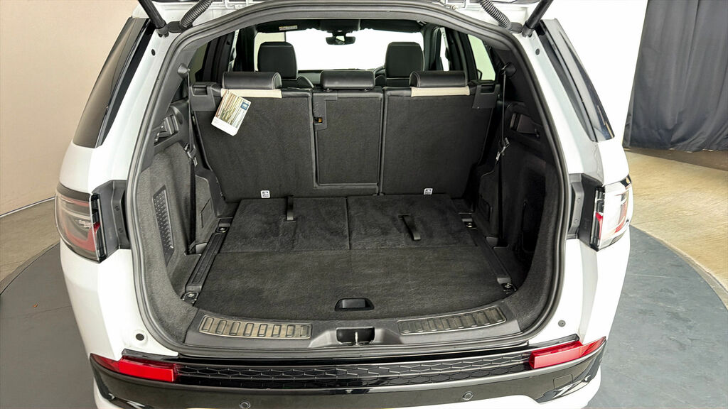 Land Rover Discovery Sport 2.0 D150 S White #15