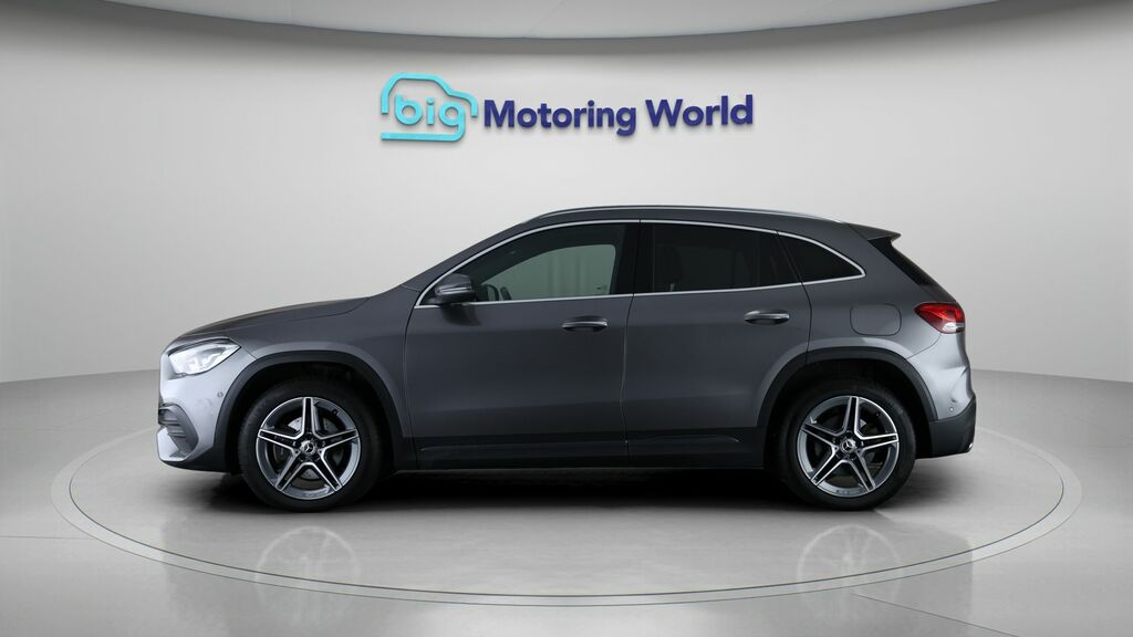 Mercedes-Benz GLA Class Exclusive Edition Grey #4