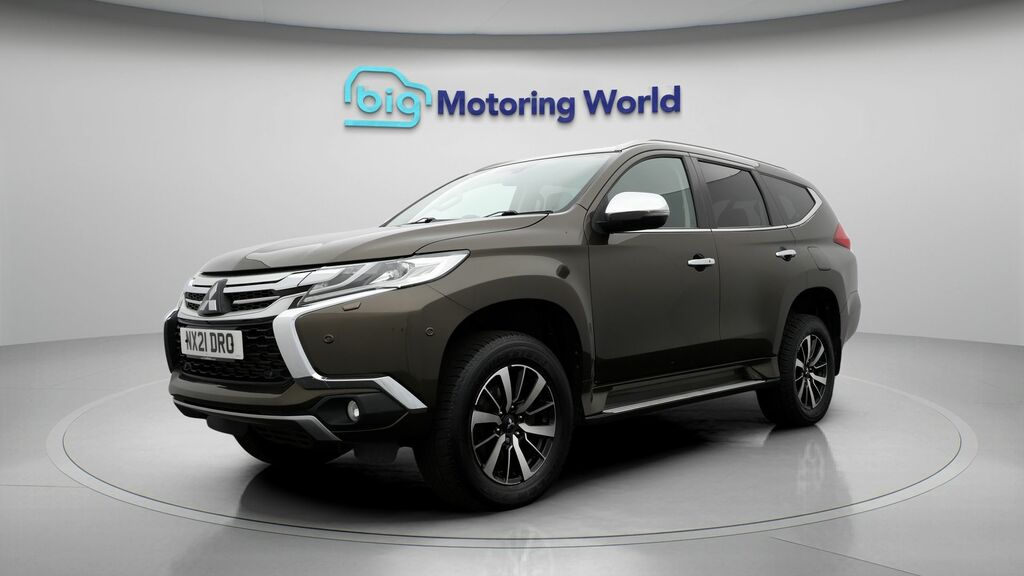 Mitsubishi Shogun Sport 4 Brown #3