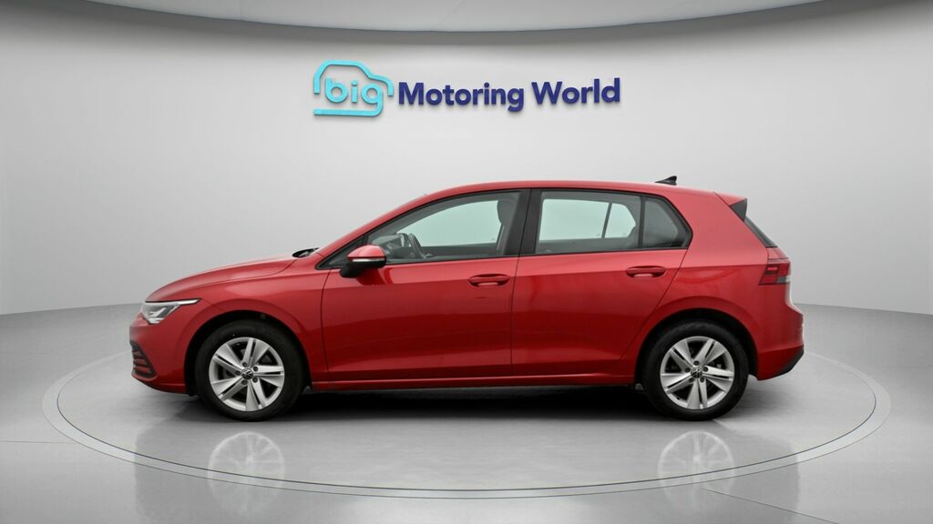 Volkswagen Golf Life Red #4