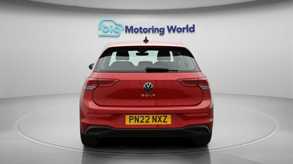 Volkswagen Golf Life Red #6