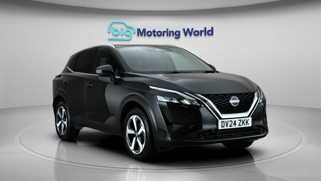 Nissan Qashqai N-connecta Black