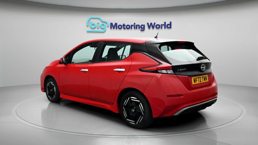 Nissan Leaf Acenta Red #5