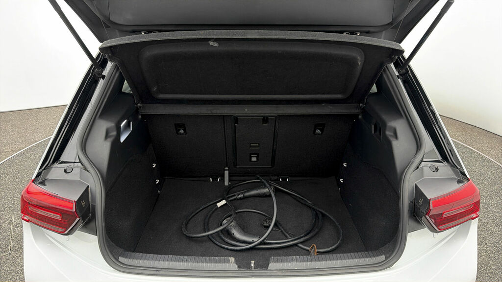 Volkswagen ID.3 150Kw Family Pro Performance 58Kwh Black #16