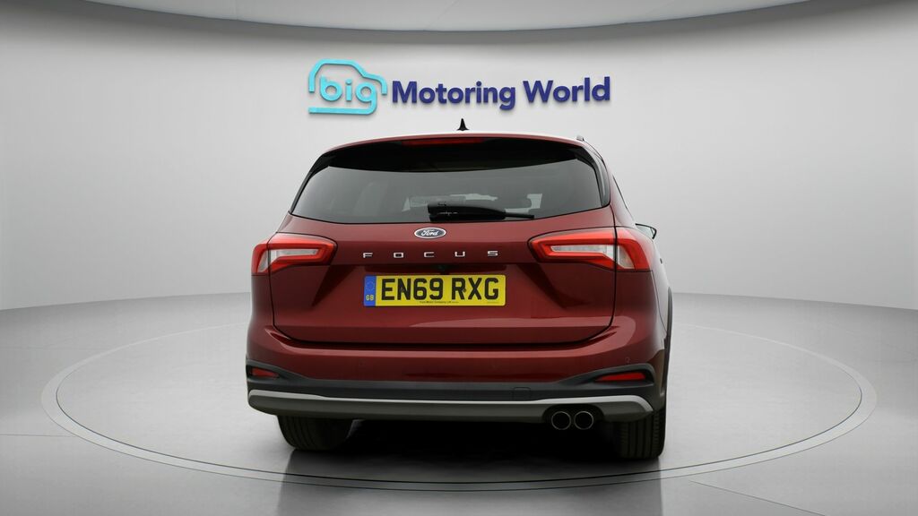 Ford Focus Active X EN69RXG Red #6