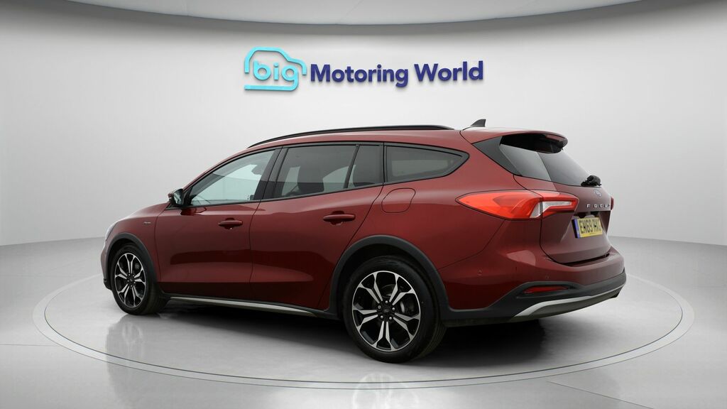 Ford Focus Active X EN69RXG Red #5